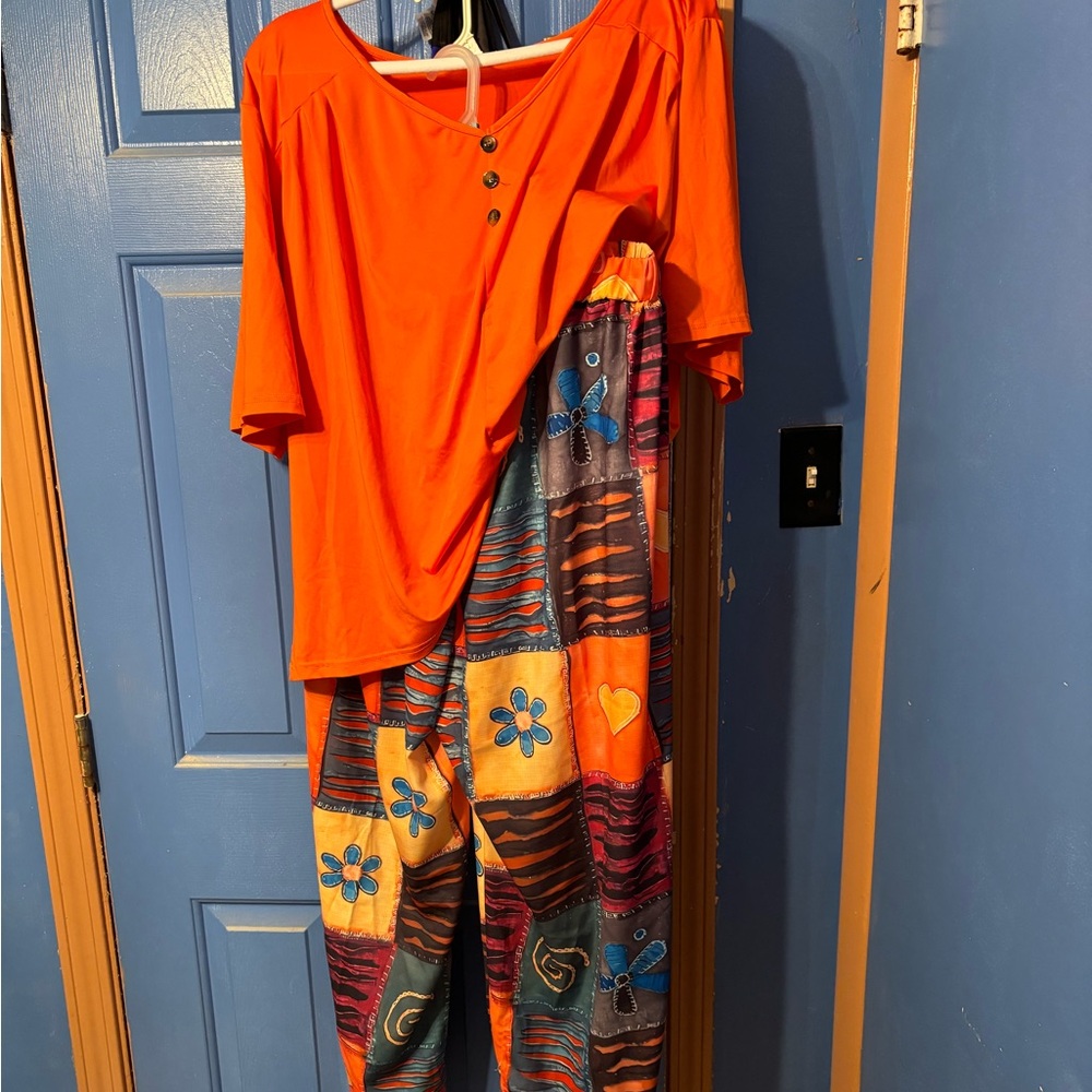 Plus pants and top